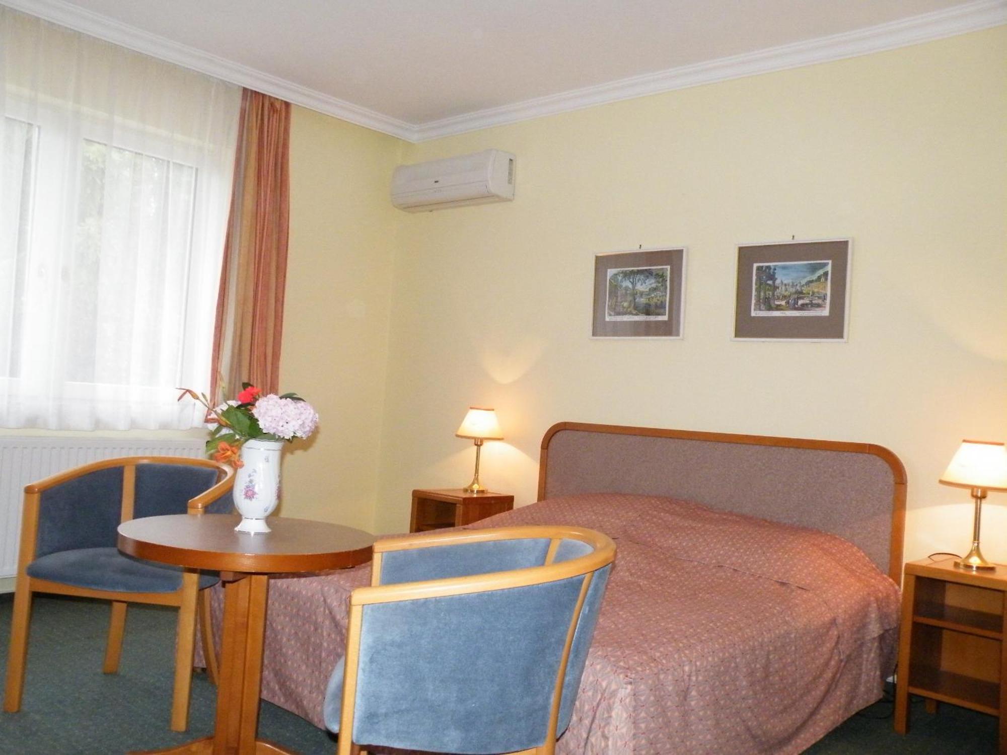 Apartment Pension Rideg Heviz Exterior foto