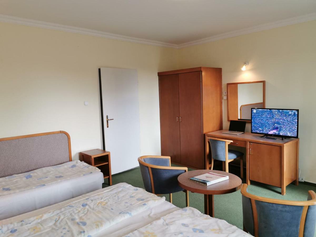 Apartment Pension Rideg Heviz Exterior foto